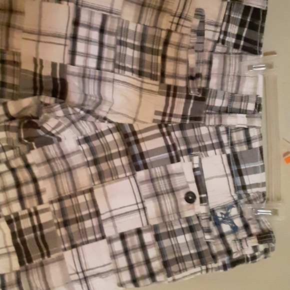 American Eagle plaid mens shorts size 30 - Picture 3 of 5